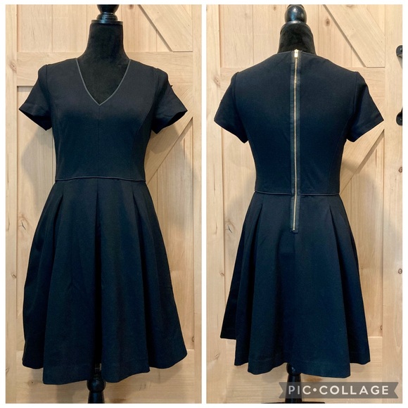 Banana Republic Dresses & Skirts - Banana Republic Black Dress with Short Sleeves and V-Neck Stretchy Size 6